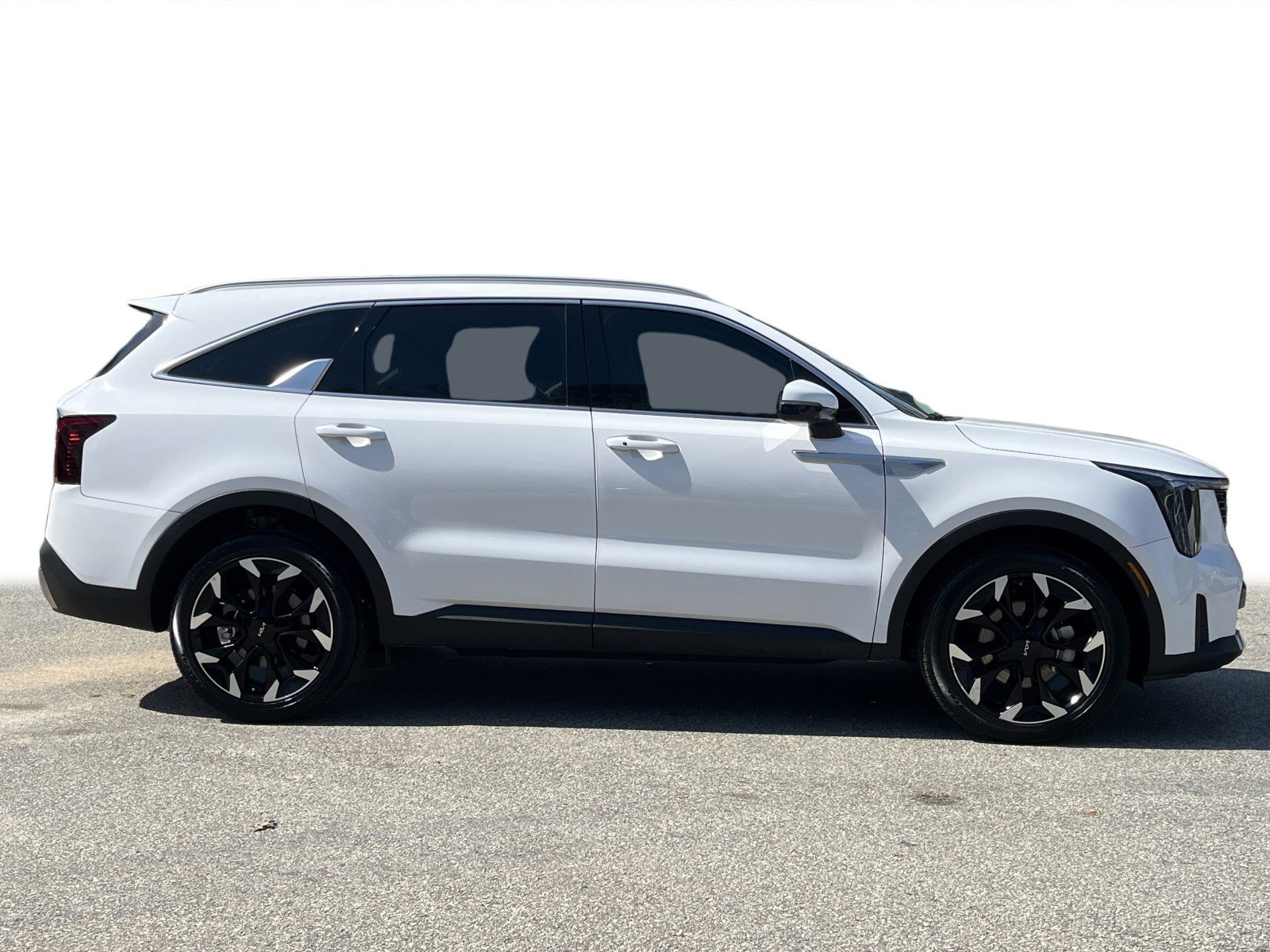 Certified 2025 Kia Sorento EX w/ Panoramic Sunroof Package image 28