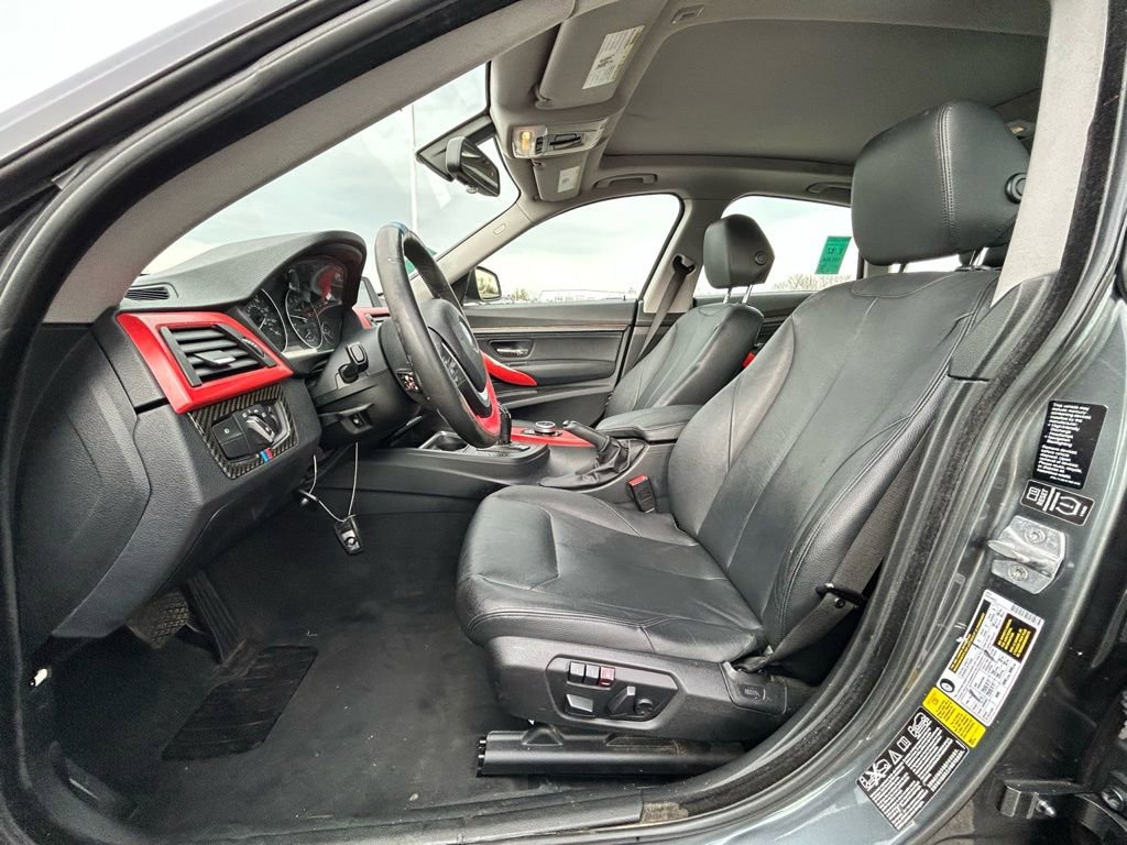 Used 2014 BMW 328i Gran Turismo xDrive image 16