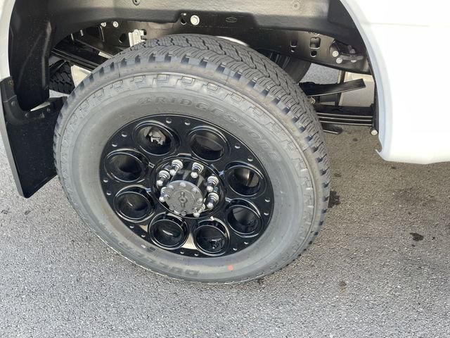 New 2026 Ford F350 Lariat w/ Black Appearance Package image 38