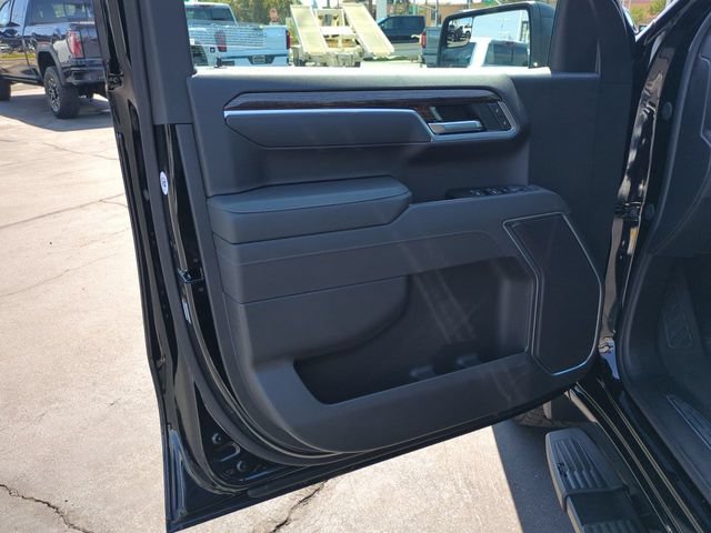 New 2026 GMC Sierra 1500 Elevation w/ LPO, Elevation Black Package AWD/4WD image 22