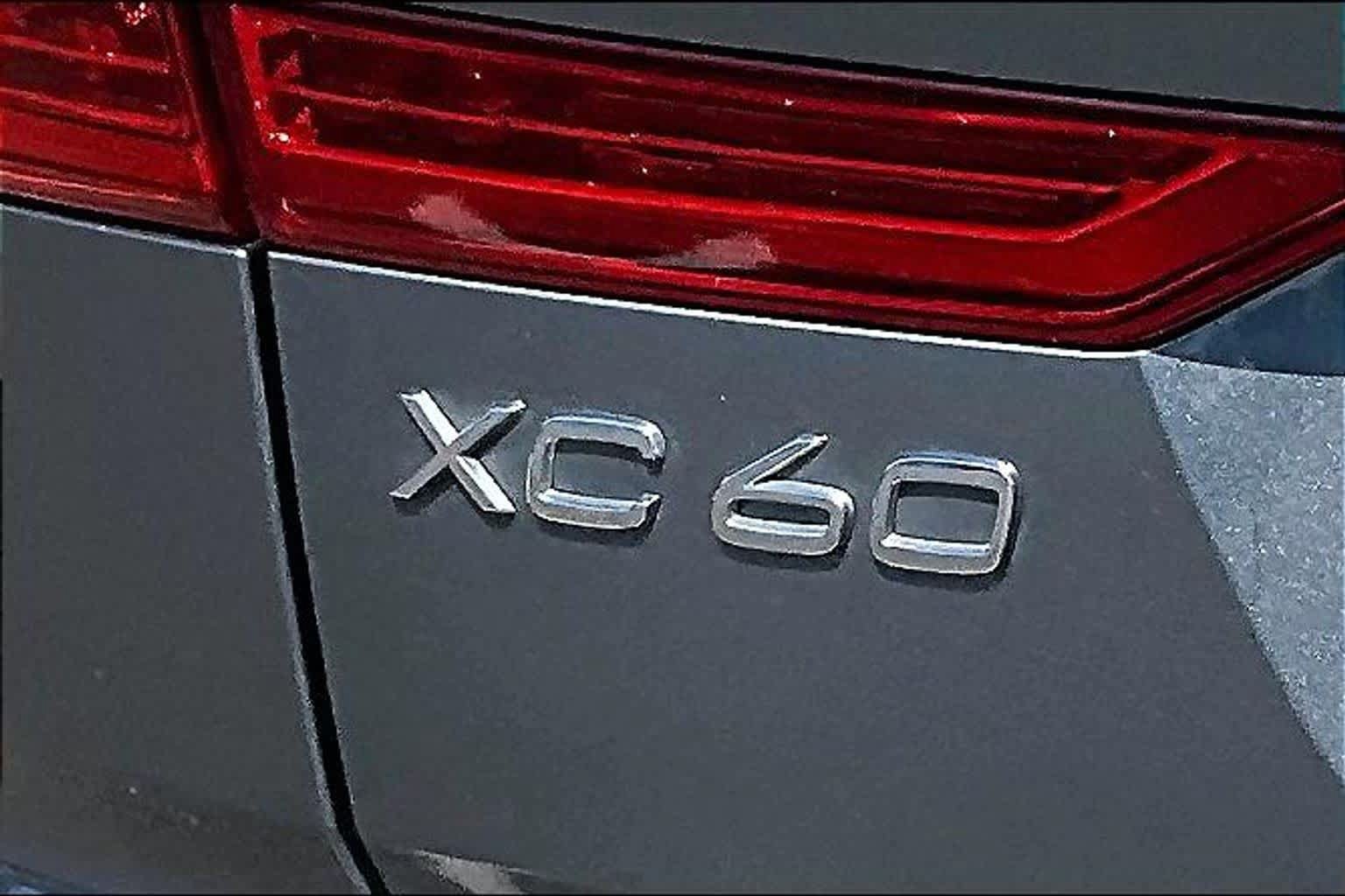 Used 2019 Volvo XC60 T8 Inscription w/ Advanced Package AWD/4WD image 9