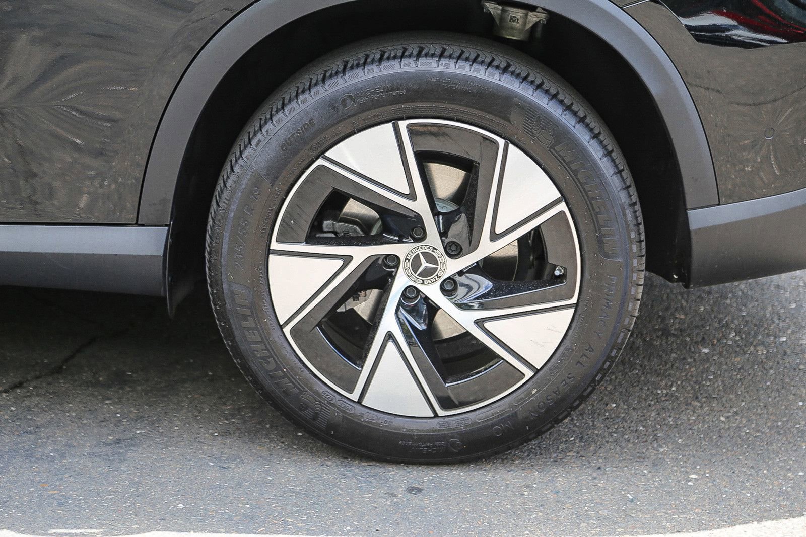 Certified 2024 Mercedes-Benz GLC 300 image 10