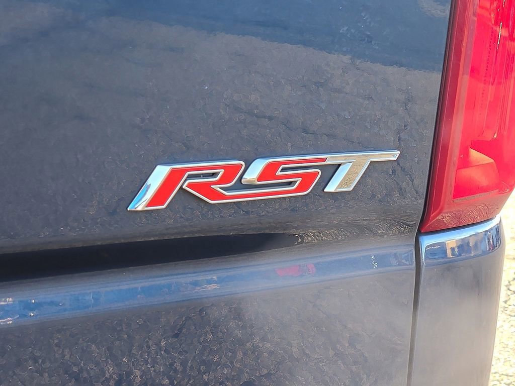 Used 2020 Chevrolet Silverado 1500 RST image 34