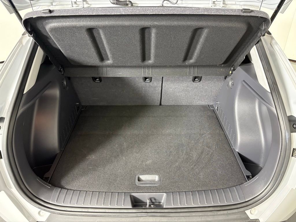 Used 2025 Hyundai Kona SEL image 37