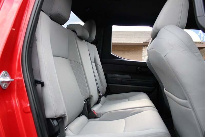 Used 2024 Toyota Tacoma SR5 AWD/4WD image 28