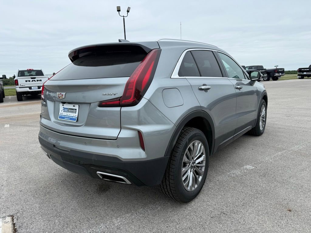 Used 2024 Cadillac XT4 Premium Luxury AWD/4WD image 5