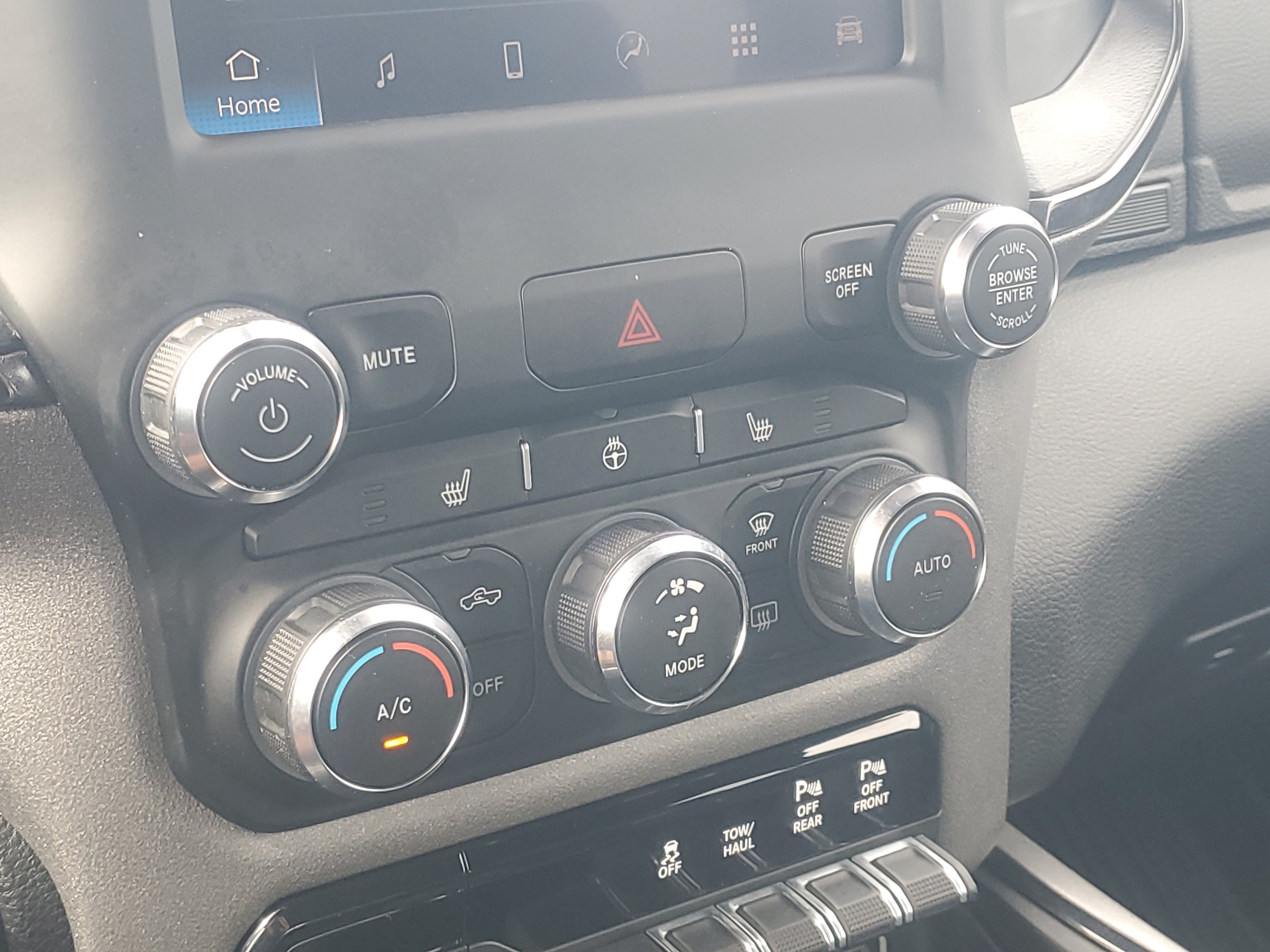 Used 2023 RAM 1500 Big Horn AWD/4WD image 30