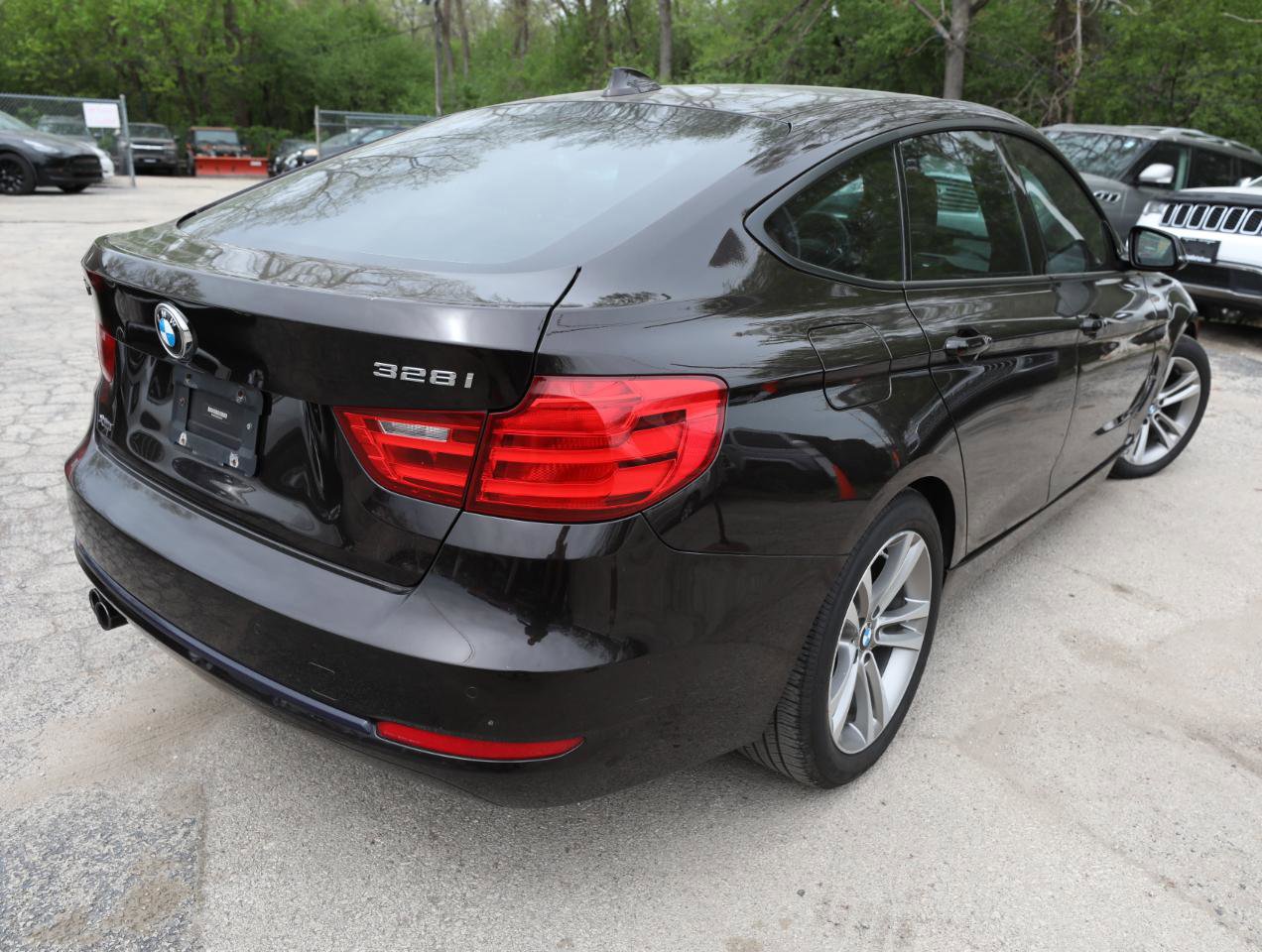 Used 2016 BMW 328i Gran Turismo xDrive AWD/4WD image 6