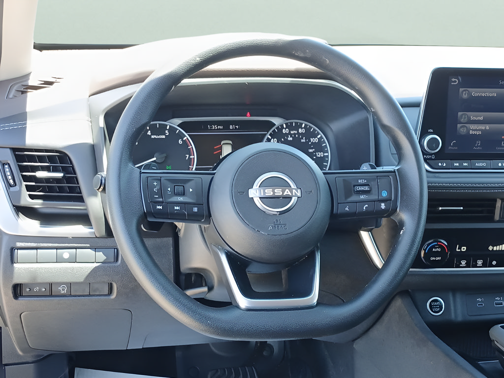 Used 2023 Nissan Rogue SV AWD/4WD image 14