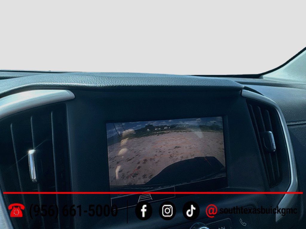 Used 2024 GMC Terrain SLE w/ Driver Convenience Package FWD image 17