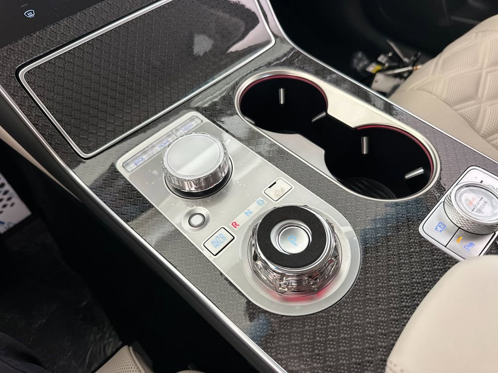 New 2026 Genesis GV80 3.5T e-SC image 22