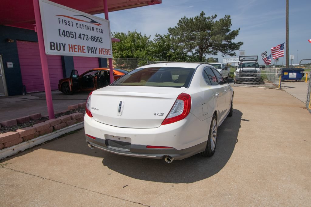 Used 2013 Lincoln MKS FWD image 10