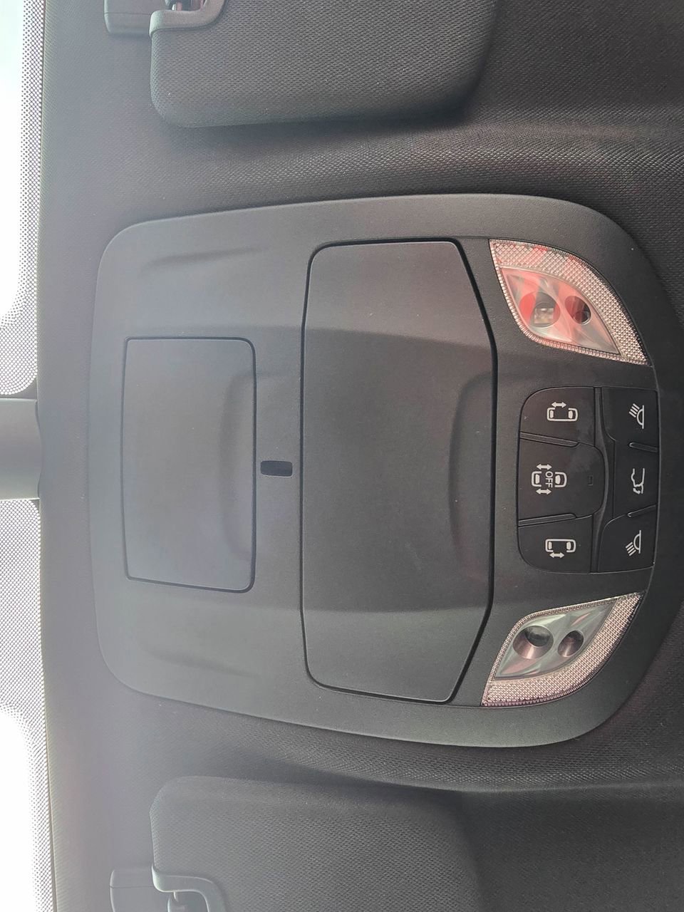 Used 2025 Chrysler Pacifica Select FWD image 25