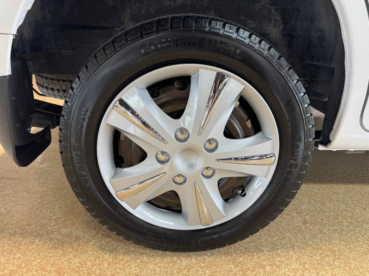 Used 2017 Nissan NV200 SV FWD image 37