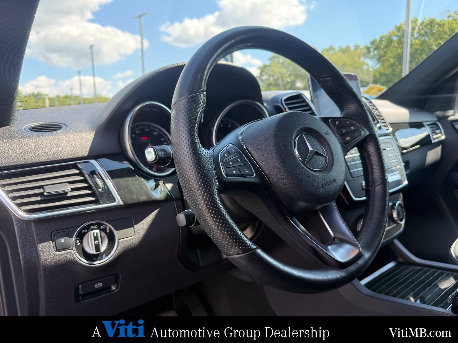 Used 2017 Mercedes-Benz GLE 350 4MATIC image 17