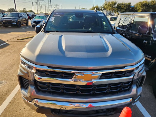 Used 2024 Chevrolet Silverado 1500 LT video 2