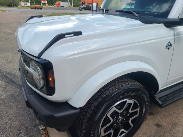New 2026 Ford Bronco Outer Banks AWD/4WD image 2