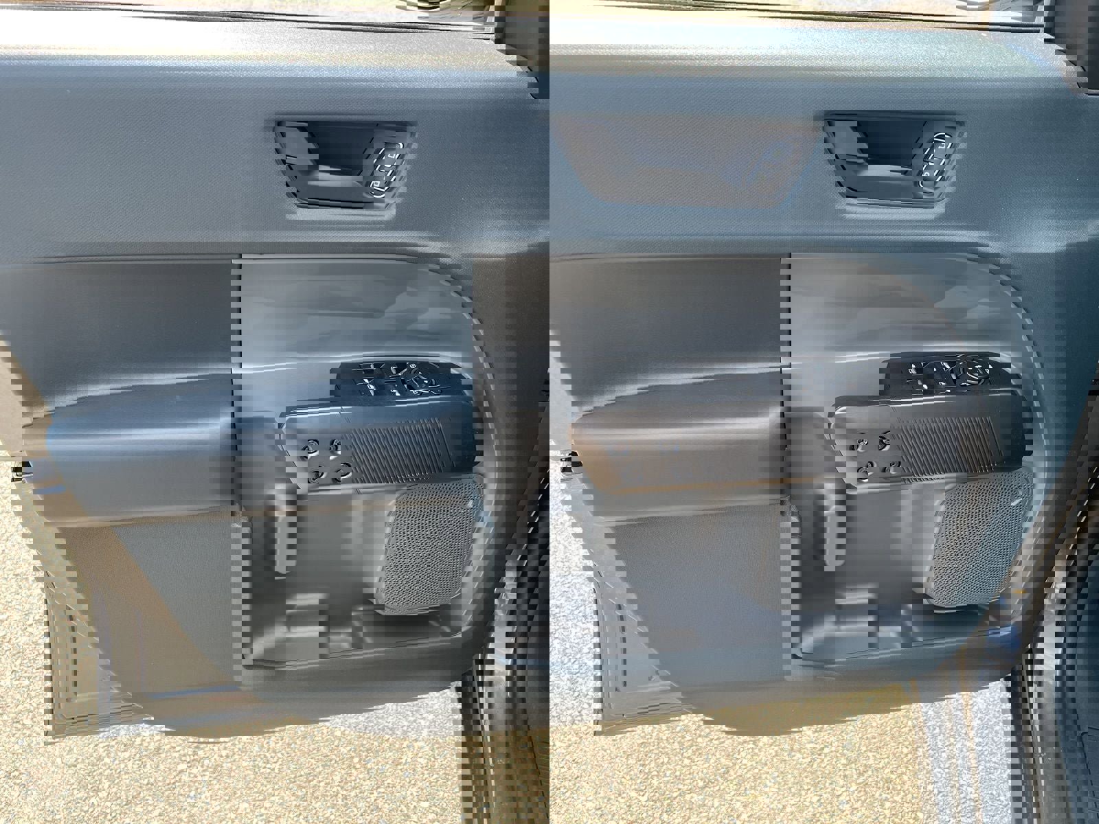 New 2025 Ford Maverick XLT w/ XLT Luxury Package image 14