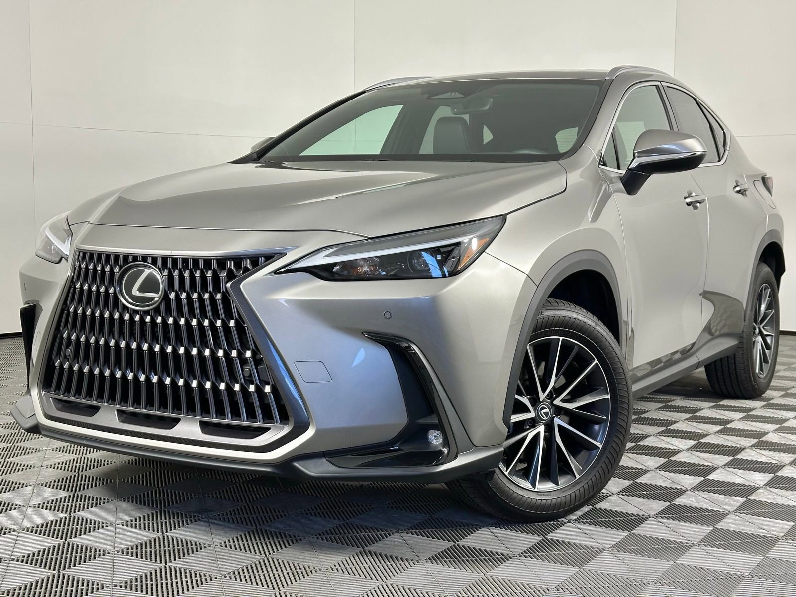 Used 2024 Lexus NX 250 FWD w/ Premium Package image 37