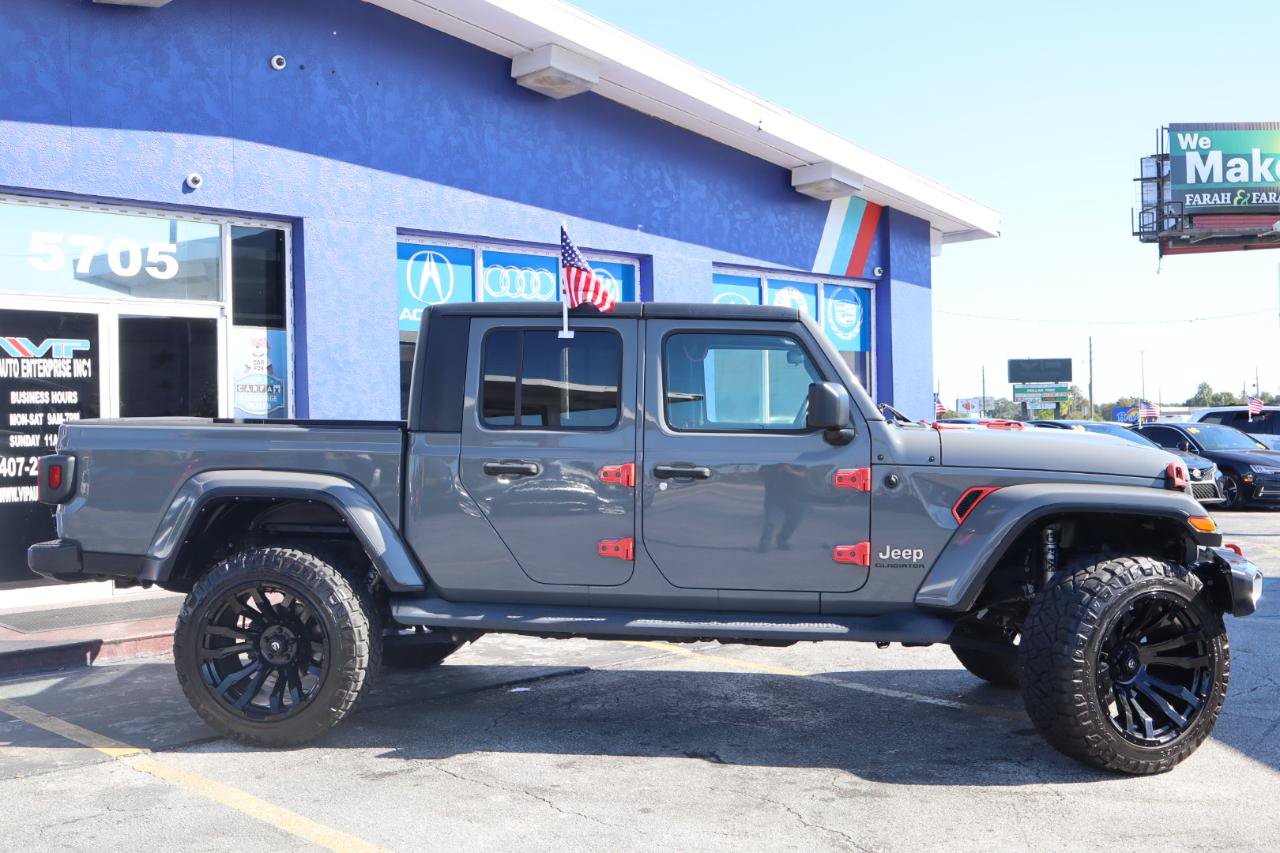 Used 2021 Jeep Gladiator Overland w/ Trailer Tow Package AWD/4WD image 5