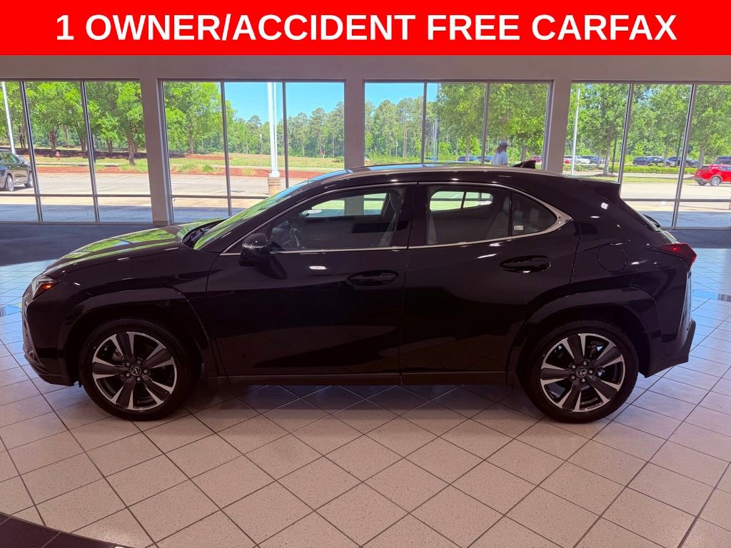 Used 2024 Lexus UX 250h FWD w/ Premium Package image 4