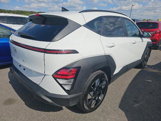 Used 2025 Hyundai Kona SEL image 3