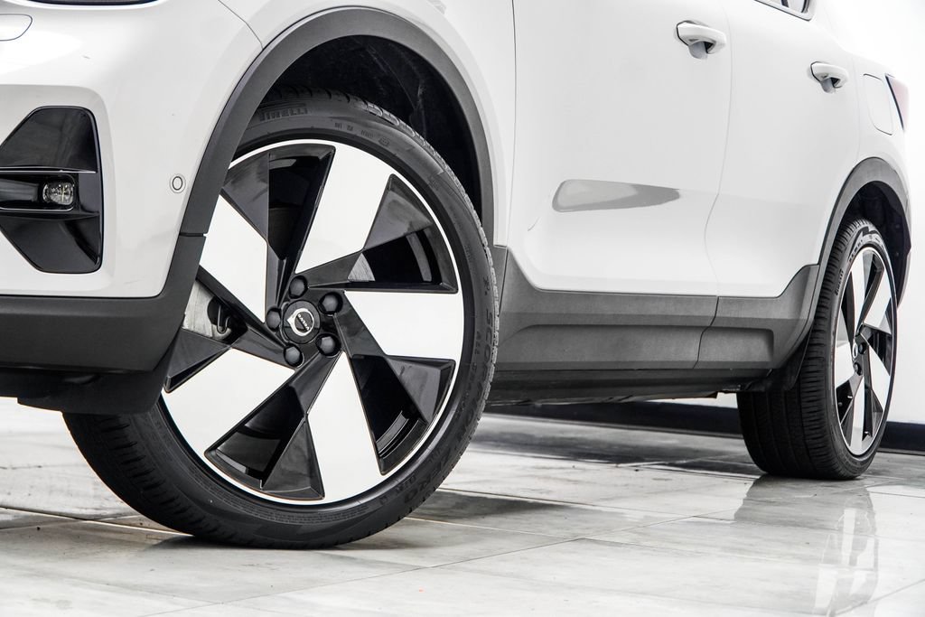 Used 2023 Volvo C40 P8 Recharge Ultimate AWD/4WD image 6