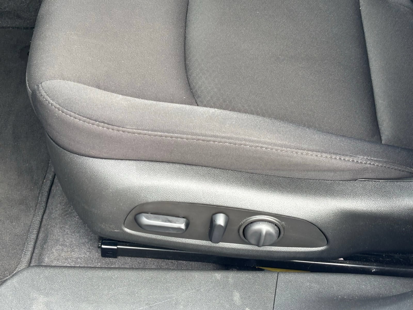 Used 2023 Chevrolet Malibu LT FWD image 15