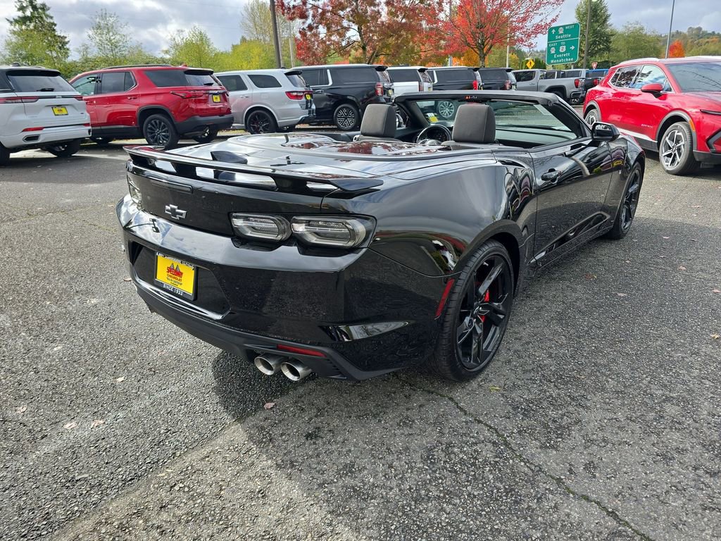 Used 2023 Chevrolet Camaro SS RWD image 2