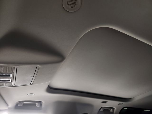 Used 2020 Land Rover Defender 110 HSE image 25