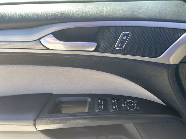 Used 2017 Ford Fusion S image 21