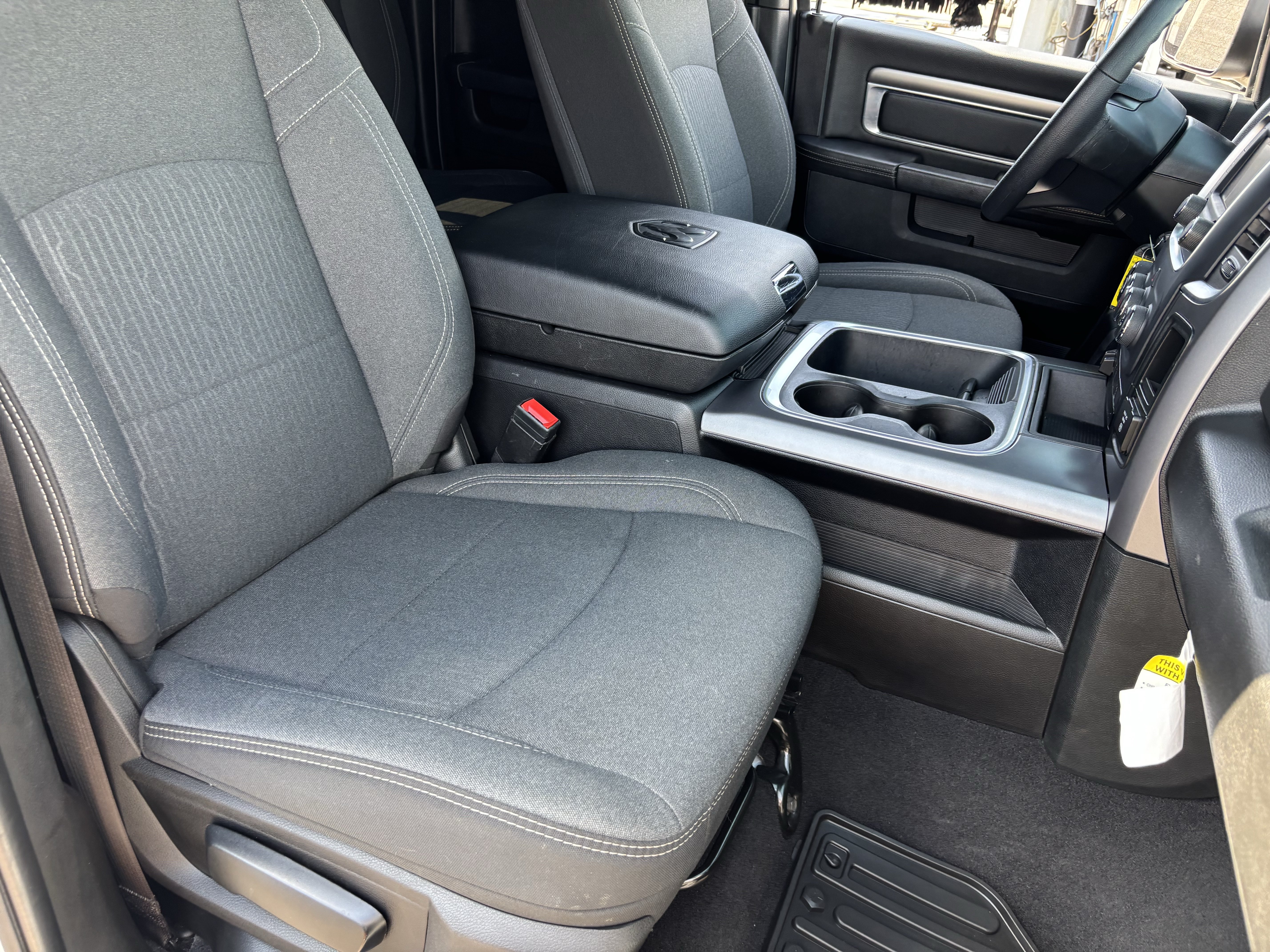 Used 2024 RAM 1500 Warlock w/ Trailer & Traction Group AWD/4WD image 9