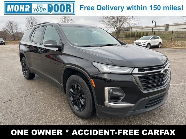 Used 2023 Chevrolet Traverse LT image 3