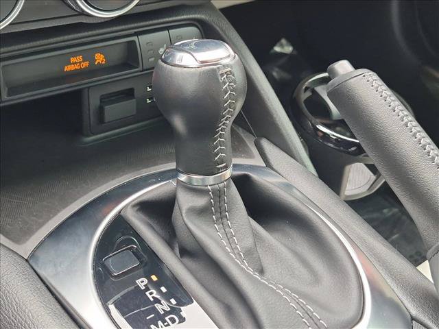 Used 2021 MAZDA MX-5 Miata RF Grand Touring RWD image 12