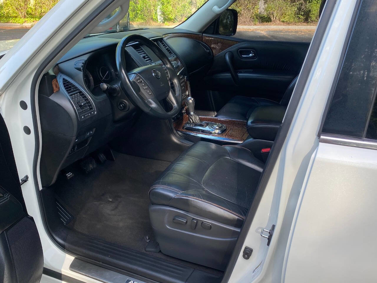 Used 2017 Nissan Armada Platinum RWD image 13