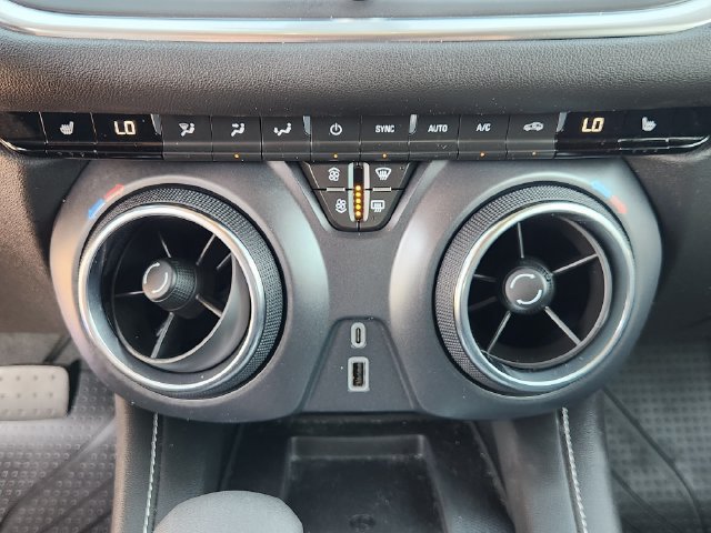 Used 2024 Chevrolet Blazer LT w/ Convenience Package FWD image 18