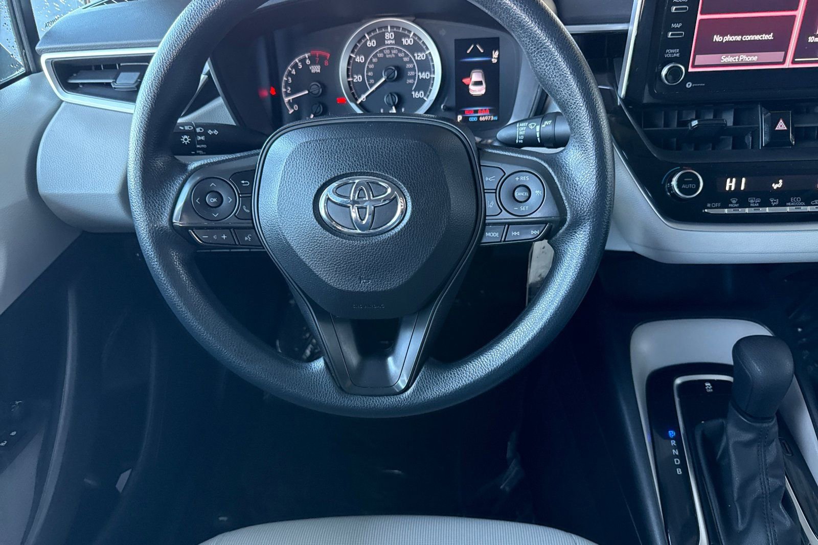 Used 2021 Toyota Corolla LE w/ Carpet Mat Package (TMS) image 16