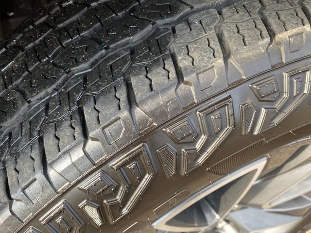 Certified 2024 Chevrolet Tahoe Z71 image 26