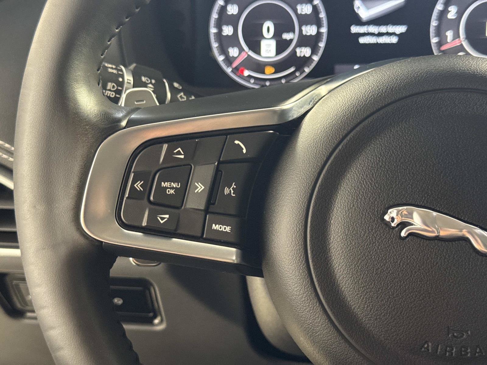 Used 2020 Jaguar F-PACE R-Sport AWD/4WD image 30
