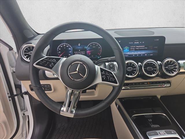 Used 2026 Mercedes-Benz GLB 250 image 12