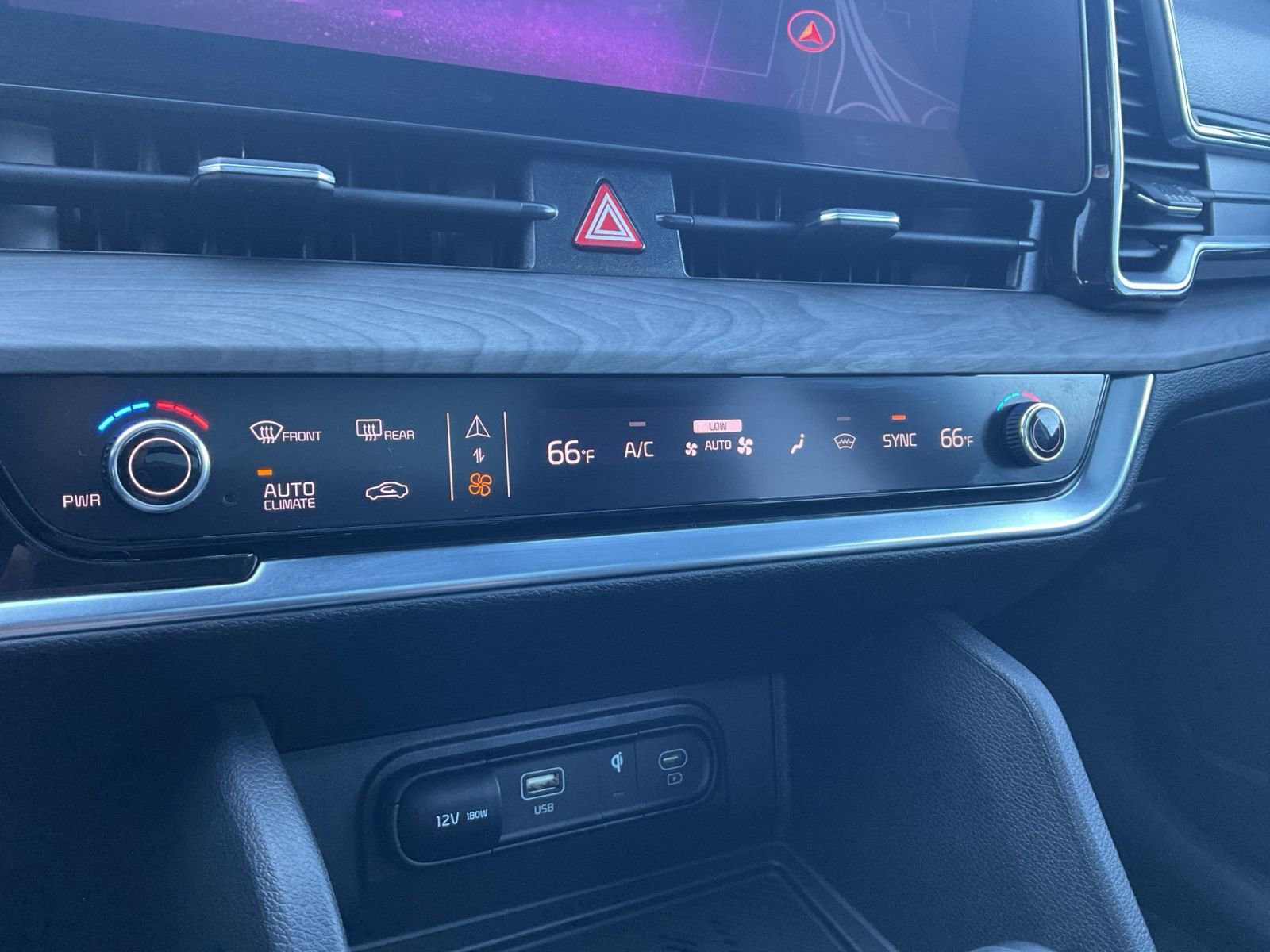 Used 2024 Kia Sportage X-Pro image 16