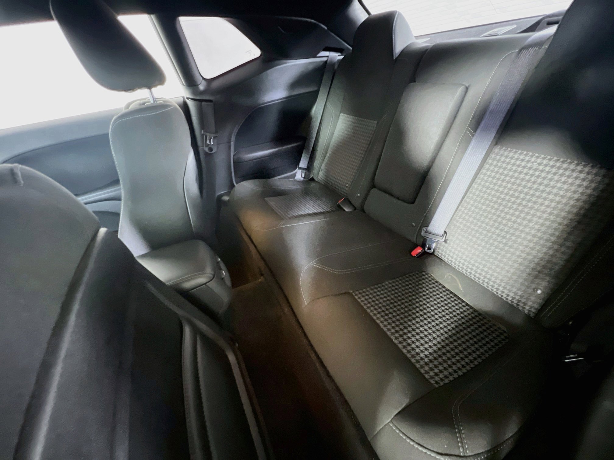 Used 2018 Dodge Challenger R/T w/ Blacktop Package RWD image 21