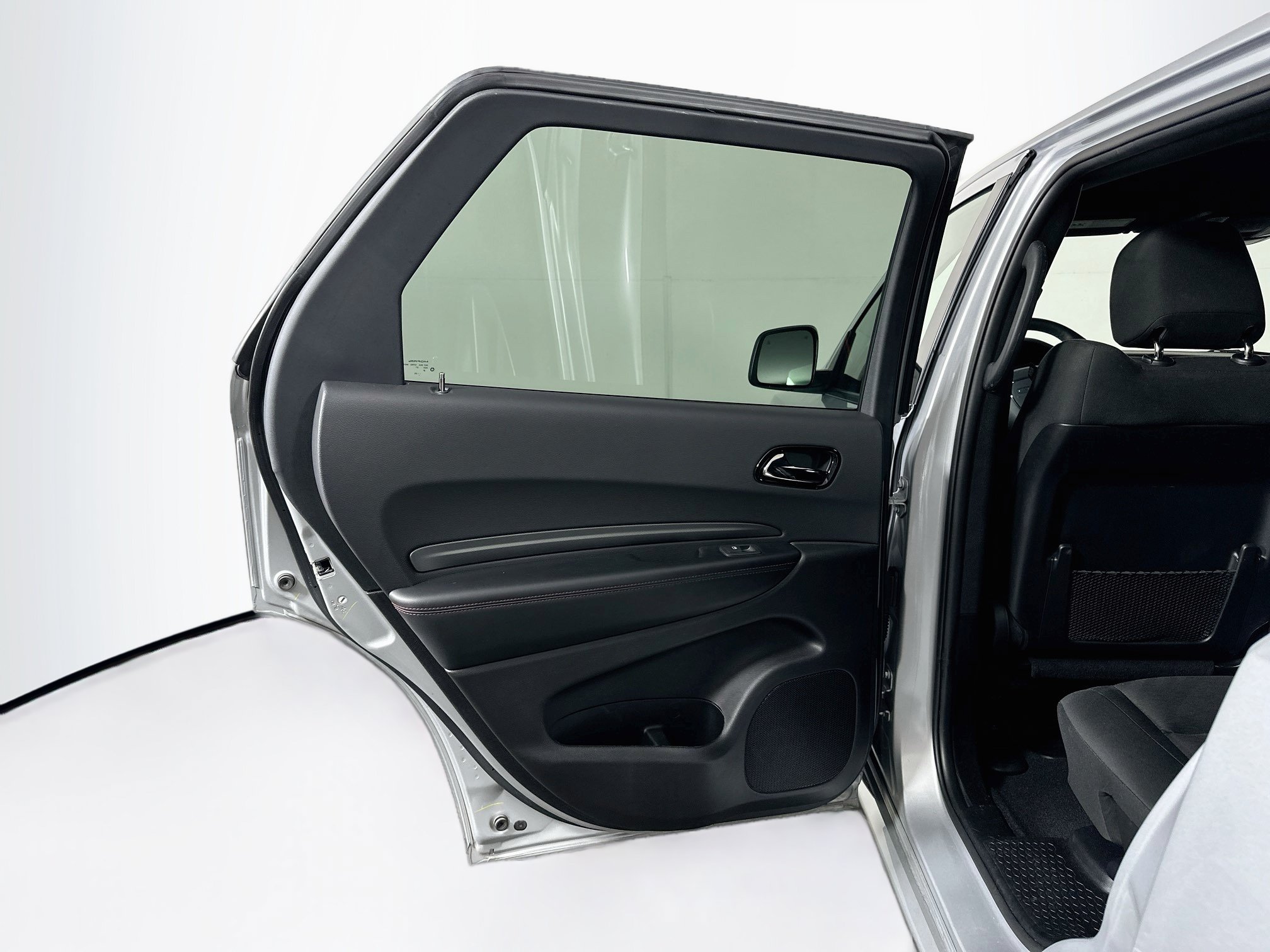 Used 2025 Dodge Durango GT RWD image 25