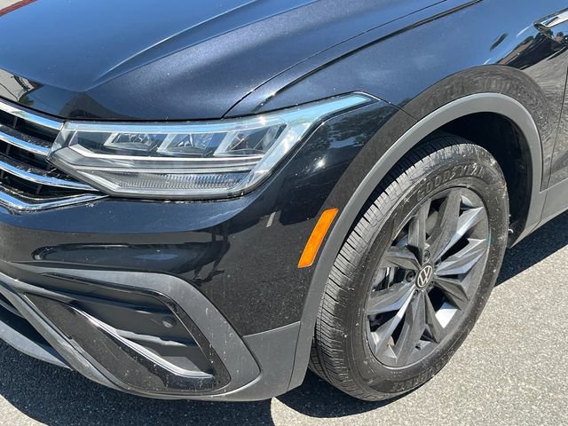 Used 2023 Volkswagen Tiguan SE FWD image 7