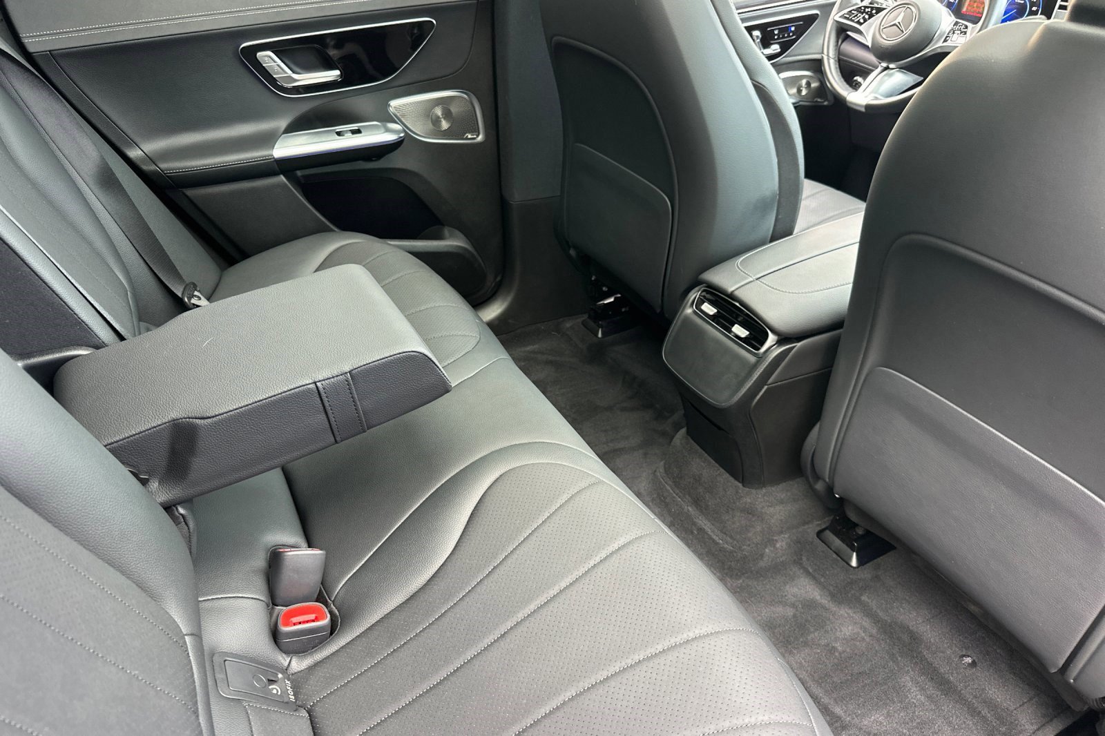 Certified 2023 Mercedes-Benz EQE 350+ 4MATIC SUV image 30