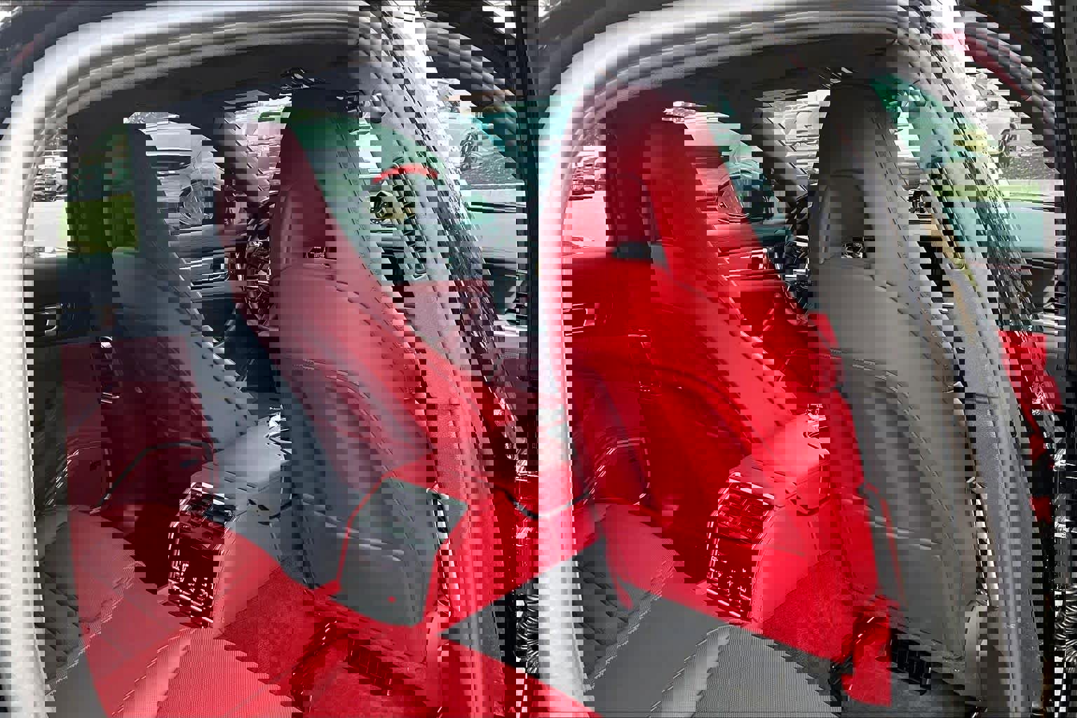 Used 2023 Porsche Panamera 4 Platinum Edition image 20