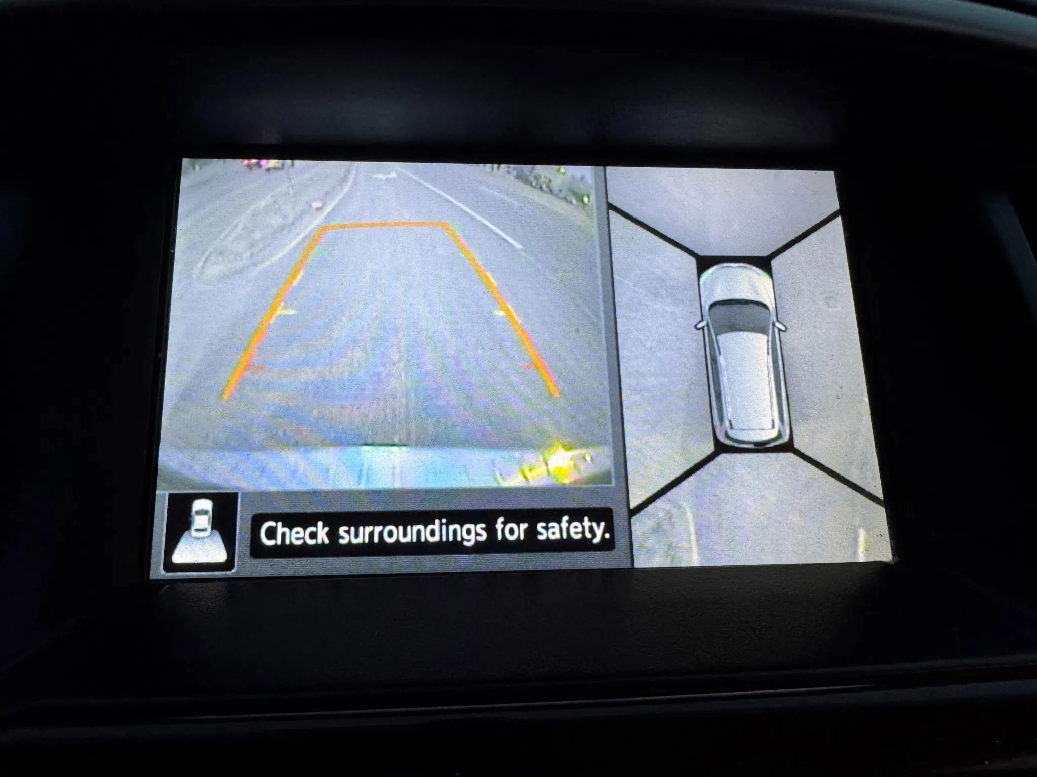 Used 2013 Nissan Pathfinder Platinum image 18