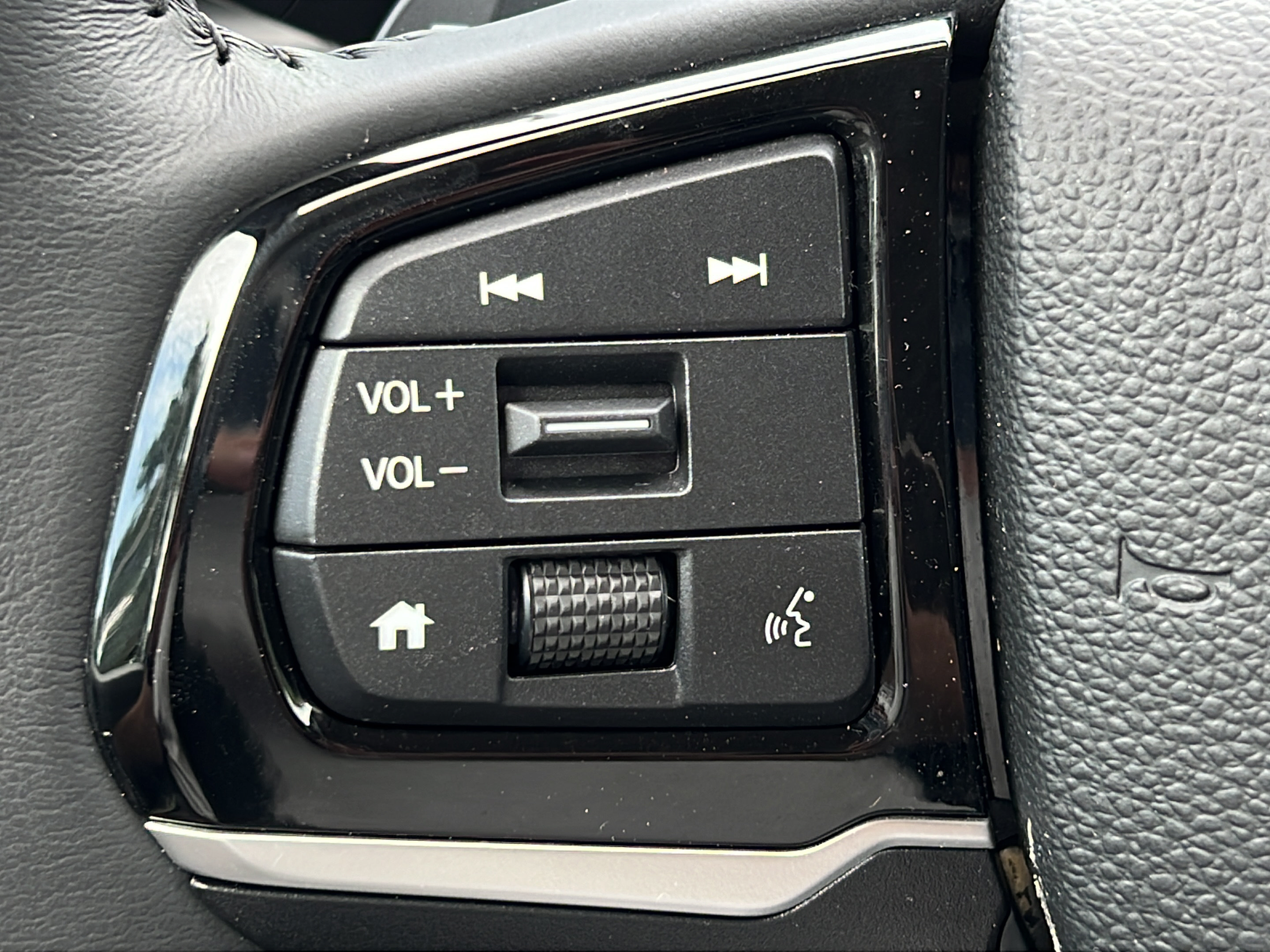 Used 2025 Honda Odyssey EX-L image 21