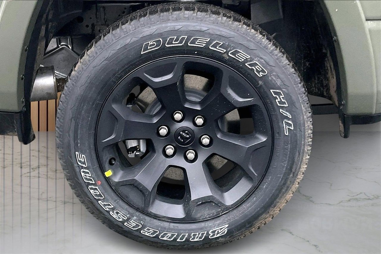 New 2026 RAM 1500 4x4 Crew Cab image 35