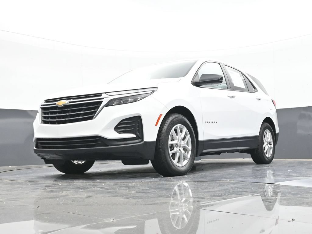 Used 2024 Chevrolet Equinox LS w/ LS Convenience Package FWD image 49